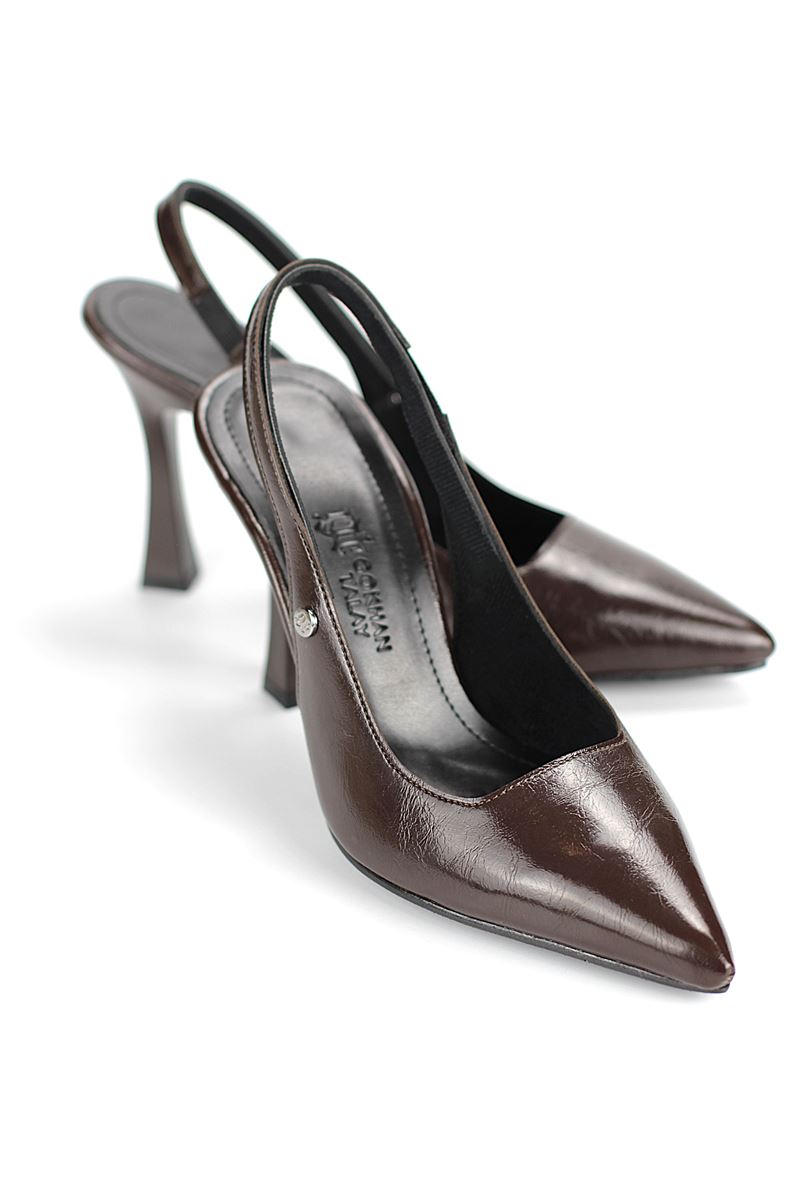 Margaret  Esnek Yumuşak Kaymaz Taban (10 cm) Kahverengi Rugan  Açık Lastikli Kadın Kalın Topuklu Ayakkabı