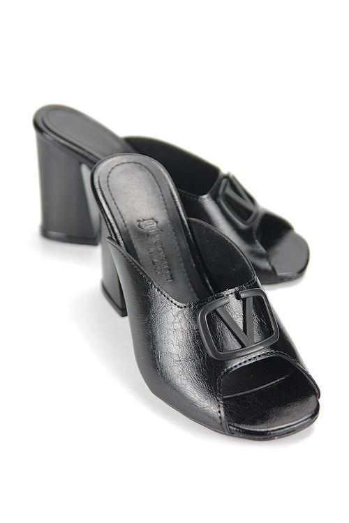 Arvessa Esnek Yumuşak Kaymaz Taban (8 cm) Siyah Rugan Mat V Toka Kadın Kalın Topuklu Terlik