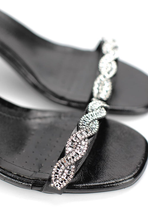 Audrey Esnek Yumuşak Kaymaz Taban (4 cm) Siyah Rugan Burgu Gümüş Bantlı Kadın Topuklu Ayakkabı