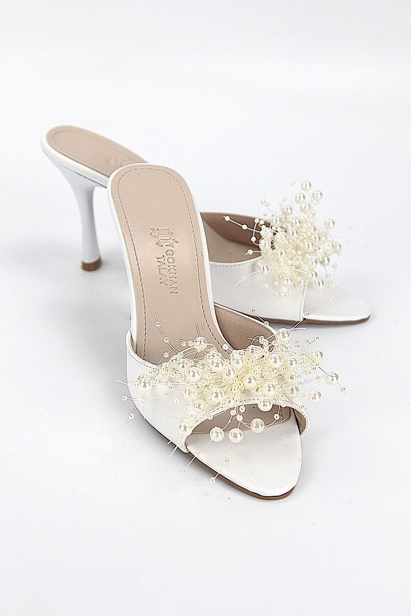 Almas Esnek Yumuşak Kaymaz Taban (8 cm) Beyaz Cilt El Yapımı Boncuk Detaylı Kadın Topuklu Terlik 