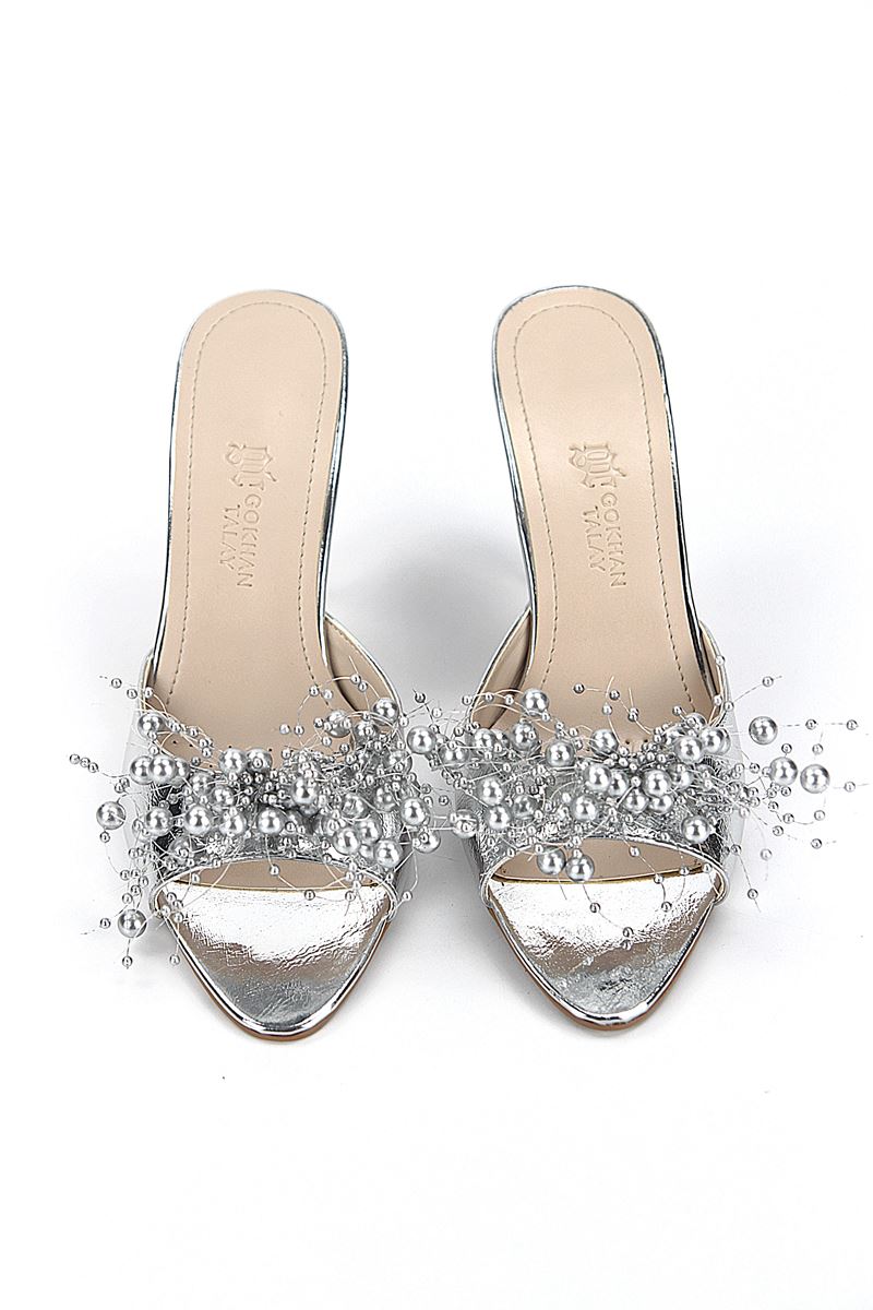 Almas Esnek Yumuşak Kaymaz Taban (8 cm) Lame Metalik El Yapımı Boncuk Detaylı Kadın Topuklu Terlik 