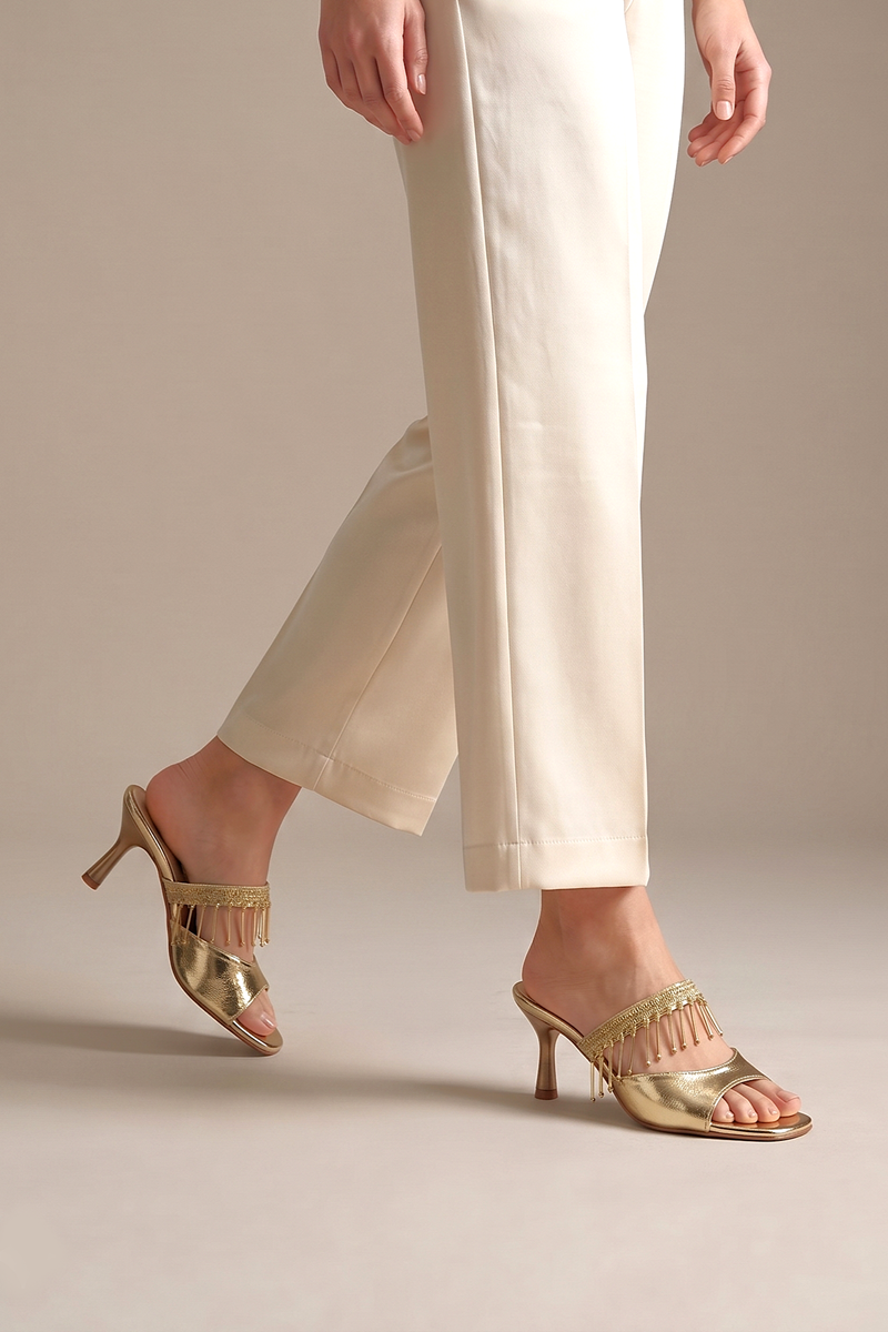 Tessa Esnek Yumuşak Kaymaz Taban (4 cm) Dore Metalik Boncuk Püsküllü Kadın Topuklu Terlik