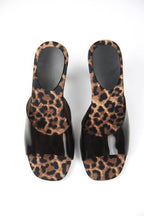 Hannah Kadın Leopar Desen Tabanlı Siyah Şeffaf Şeritli Orta Topuklu (8 CM) Topuklu Terlik