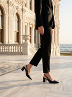 İlya Esnek Yumuşak Kaymaz Taban (4 cm) Siyah Rugan Açık Lastikli Kadın Kalın Topuklu Ayakkabı