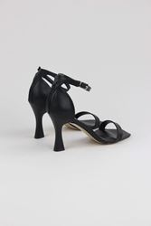 Diana Siyah Cilt Orta Topuklu(8 cm) Klasik Topuklu Ayakkabı