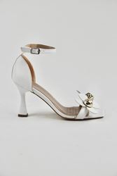 Elana Beyaz Cilt Çiçekli Orta Topuklu(8 cm) Klasik Topuklu Ayakkabı