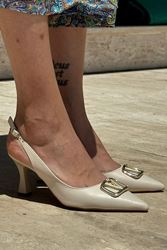 Tweety Bej Cilt Tokalı Orta Topuklu (6 cm) Klasik Topuklu Ayakkabı