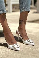 Hayley Beyaz Cilt Kemik Tokalı Orta Topuklu(8 cm) Klasik Topuklu Ayakkabı