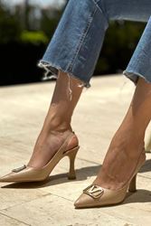 Chiara Nude Cilt Tokalı Orta Topuklu (8 cm) Klasik Topuklu Ayakkabı
